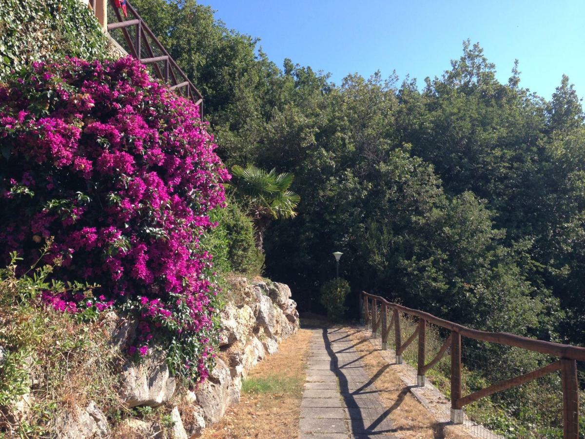 Terrazza San Bernardino Apartamento Finale Ligure Exterior foto